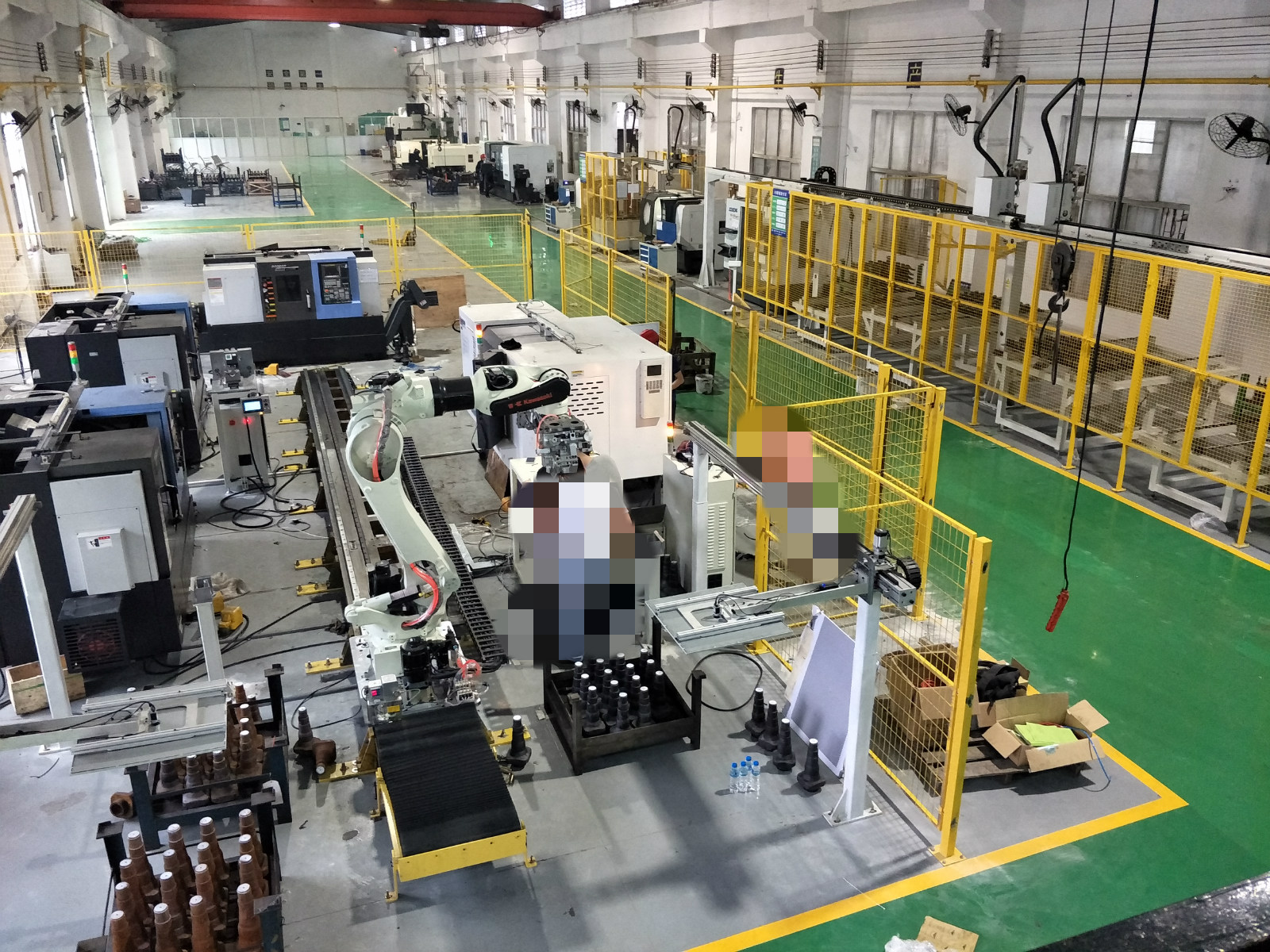 數控車床機械手加工自動化改變企業用工困擾