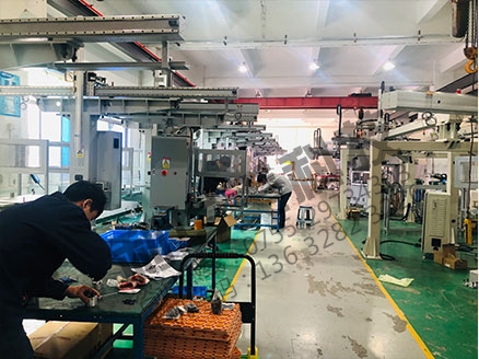 桁架機器人在使用過程中需要注意哪些安全事項？